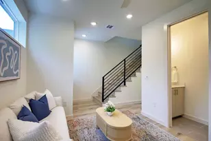 6802 Montana St, Austin, TX 78741 - Photo 8
