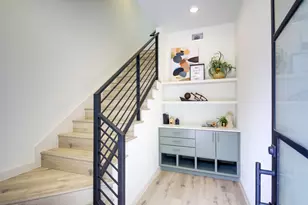 6802 Montana St, Austin, TX 78741 - Photo 2
