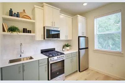 6802 Montana Street #2, Austin, TX 78741 - Photo 6