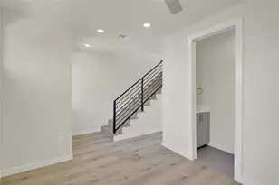 6802 Montana St, Austin, TX 78741 - Photo 8