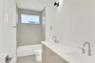 6802 Montana St, Austin, TX 78741 - Photo 10