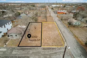 1002 4th St, Lockhart, TX 78644 - Photo 1