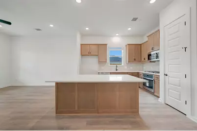 140 Norway Spruce Street, Dripping Springs, TX 78620 - Photo 4