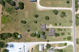12409 Lowden Ln, Manchaca, TX 78652 - Photo 8
