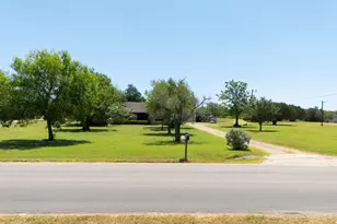 12409 Lowden Ln, Manchaca, TX 78652 - Photo 4