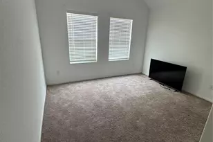8920 Luciano Rdg, Seguin, TX 78155 - Photo 14