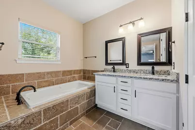 413 Bedford Drive, Spicewood, TX 78669 - Photo 16