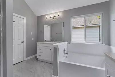 700 Creekmont Drive, Round Rock, TX 78681 - Photo 24