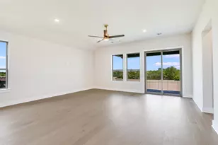 9000 The Ravine Way, Austin, TX 78744 - Photo 4