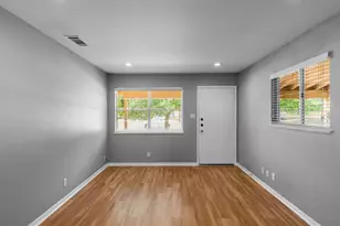 2205 Lanier Dr, Austin, TX 78757 - Photo 2