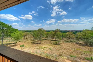 198 Rolling Oak Dr, Elgin, TX 78621 - Photo 16