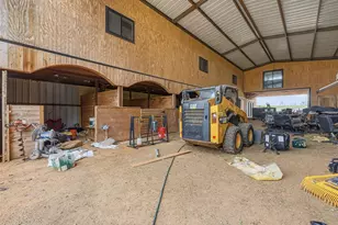 1701 Co Rd 466, Elgin, TX 78621 - Photo 10