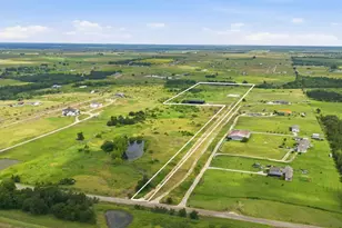 1701 Co Rd 466, Elgin, TX 78621 - Photo 16