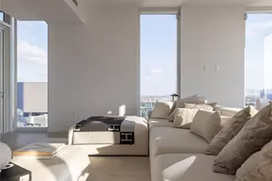 313 W 17th St, Austin, TX 78701 - Photo 4