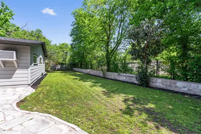 3005 Leaning Oak Circle, Austin, TX 78704 - Photo 32