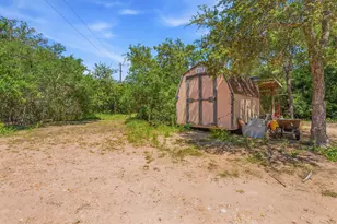 1998 Upper Elgin River Rd, Elgin, TX 78621 - Photo 20