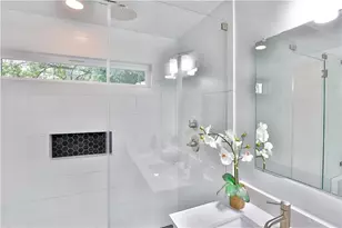 5204 Ledesma Rd, Austin, TX 78721 - Photo 18