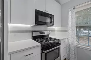 10004 1/2 Gail Rd, Austin, TX 78748 - Photo 8