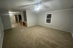 215 Greenfield Rd, Kyle, TX 78640 - Photo 6