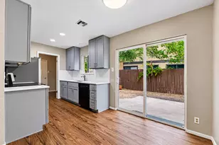 8808 Pineridge Dr, Austin, TX 78729 - Photo 4