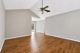8808 Pineridge Dr, Austin, TX 78729 - Photo 8