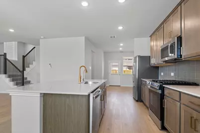 104 Woodrow Lane, Liberty Hill, TX 78642 - Photo 8