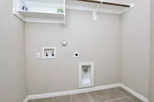 409 Bluehaw Dr, Georgetown, TX 78628 - Photo 10