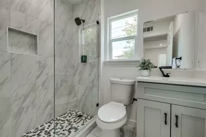 1200 E 52nd Street #204, Austin, TX 78723 - Photo 10