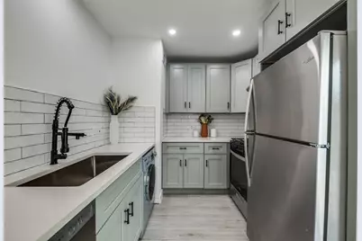 1200 E 52nd Street #204, Austin, TX 78723 - Photo 8