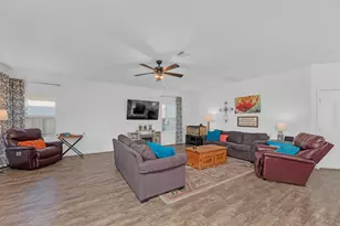 400 Xanadu Dr, Jarrell, TX 76537 - Photo 10