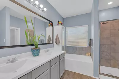 400 Xanadu Drive, Jarrell, TX 76537 - Photo 8