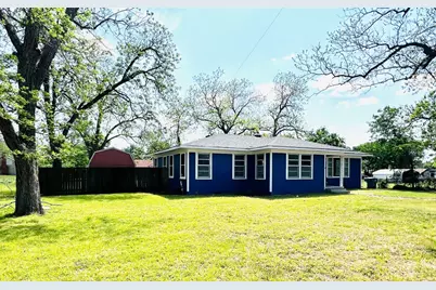 1307 W Main Street, Cameron, TX 76520 - Photo 2