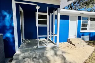 1307 W Main St, Cameron, TX 76520 - Photo 18