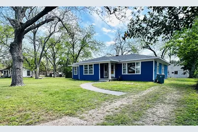1307 W Main Street, Cameron, TX 76520 - Photo 1