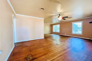 1307 W Main St, Cameron, TX 76520 - Photo 8