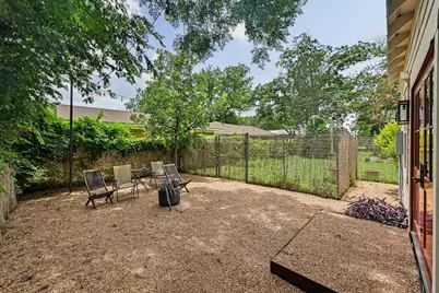 805 Main Street, Bastrop, TX 78602 - Photo 36