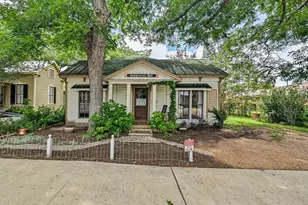 805 Main St, Bastrop, TX 78602 - Photo 1