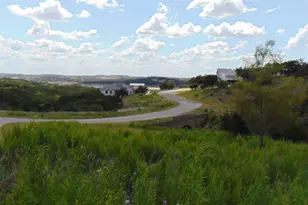 18512 Sugar Maple Dr, Lago Vista, TX 78645 - Photo 4