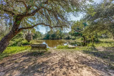 157 Cricket Hollow Lane, Smithville, TX 78957 - Photo 6