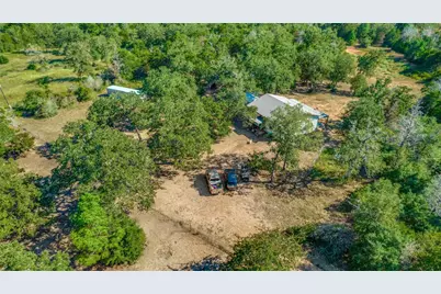 157 Cricket Hollow Lane, Smithville, TX 78957 - Photo 2