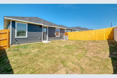 346 Bull Lake Circle, Buda, TX 78610 - Photo 12