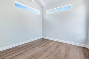 1130 Spur St, Austin, TX 78721 - Photo 22