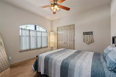 209 Harris Street, Elgin, TX 78621 - Photo 20