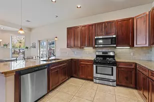 209 Harris St, Elgin, TX 78621 - Photo 8