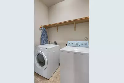 209 Harris Street, Elgin, TX 78621 - Photo 24