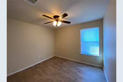 1002 W South Street, Leander, TX 78641 - Photo 8