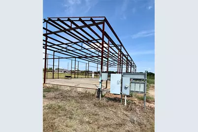 290 Richmond Street, McDade, TX 78650 - Photo 6