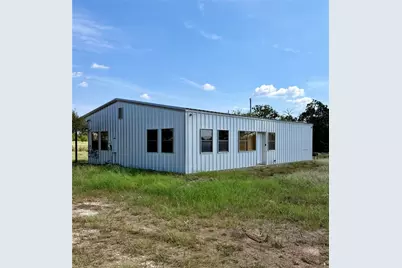 290 Richmond Street, McDade, TX 78650 - Photo 2