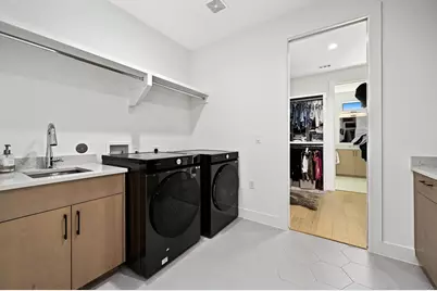 5515 Jim Hogg Avenue, Austin, TX 78756 - Photo 26