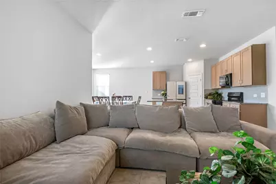 2713 Paragon Fox Drive, Pflugerville, TX 78660 - Photo 8